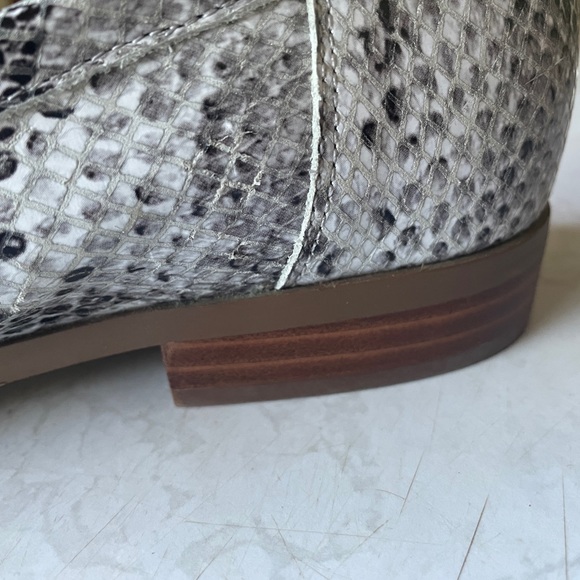 Town Shoes Loafer - Picture 4 of 4